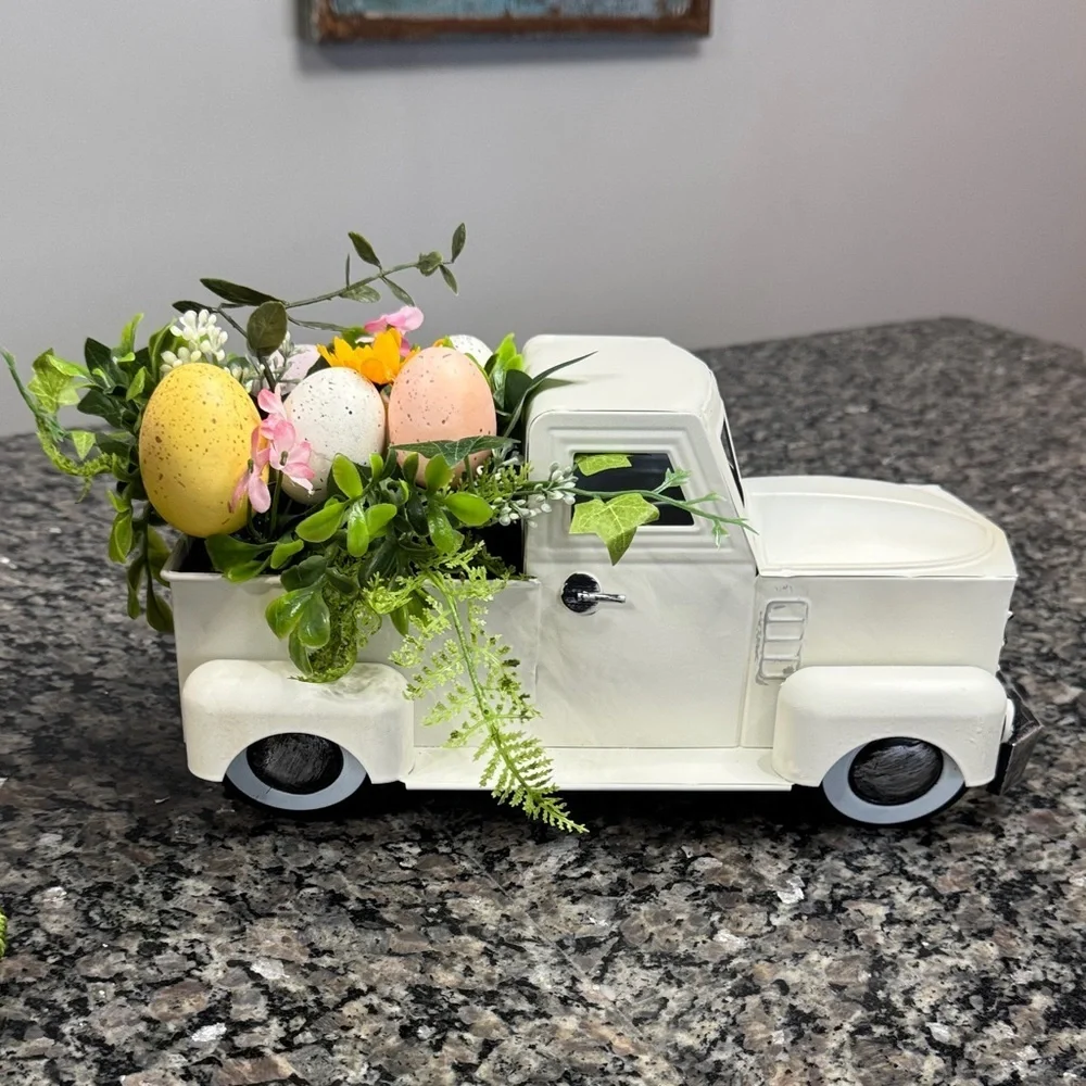 Easter Bunny and White Truck Home Accent EUC